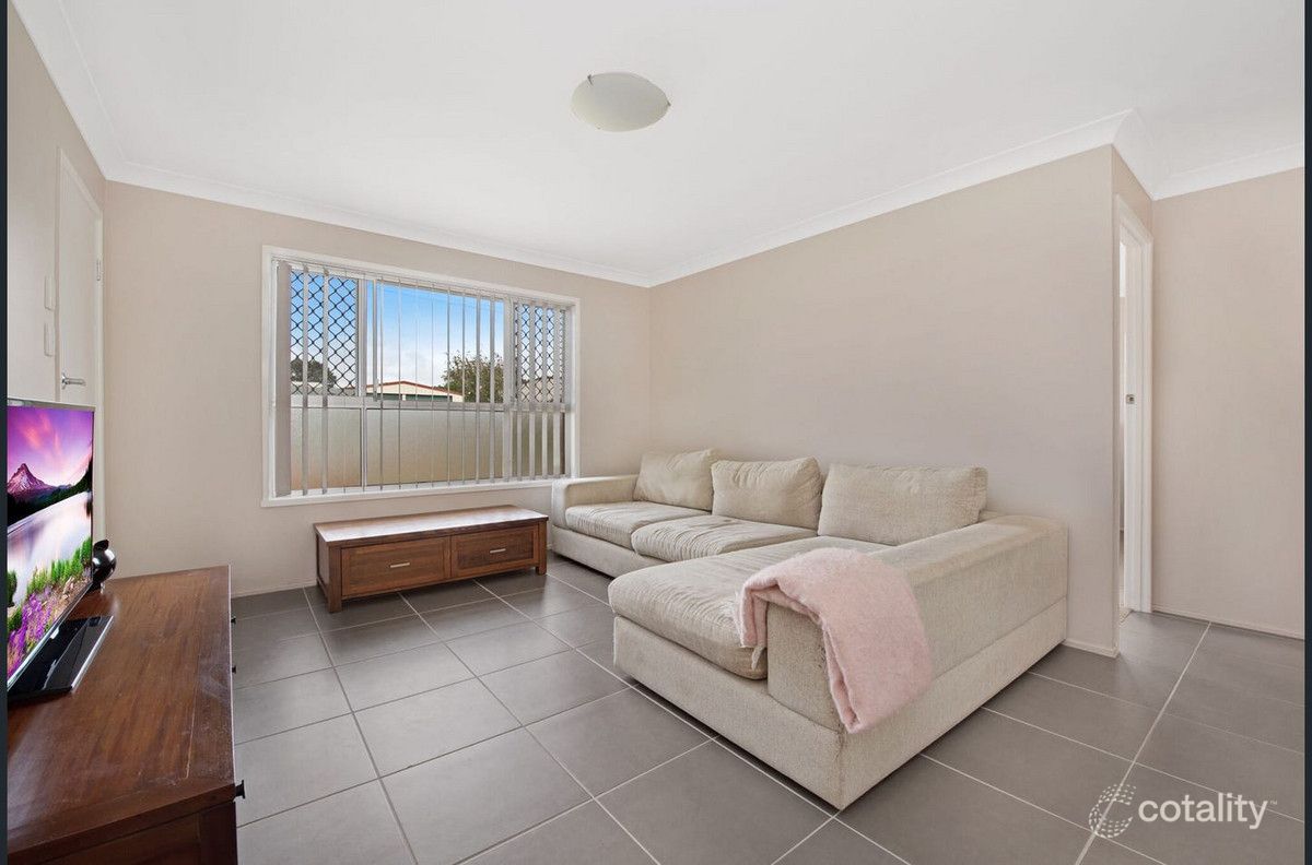 1/2 Doncaster St, Newtown, QLD 4350