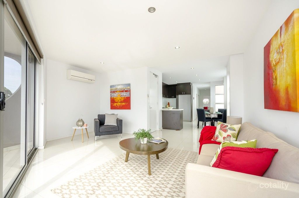 2/28a Millers Rd, Brooklyn, VIC 3012