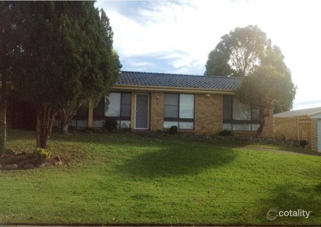 12 Woodcourt St, Ambarvale, NSW 2560