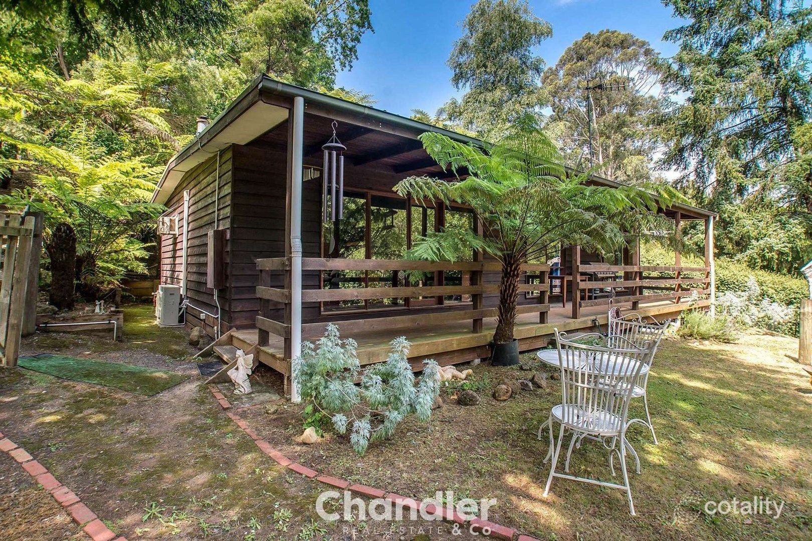 25 Menin Rd, Monbulk, VIC 3793