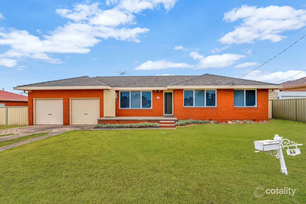 44 Palmerston Rd, Fairfield West, NSW 2165