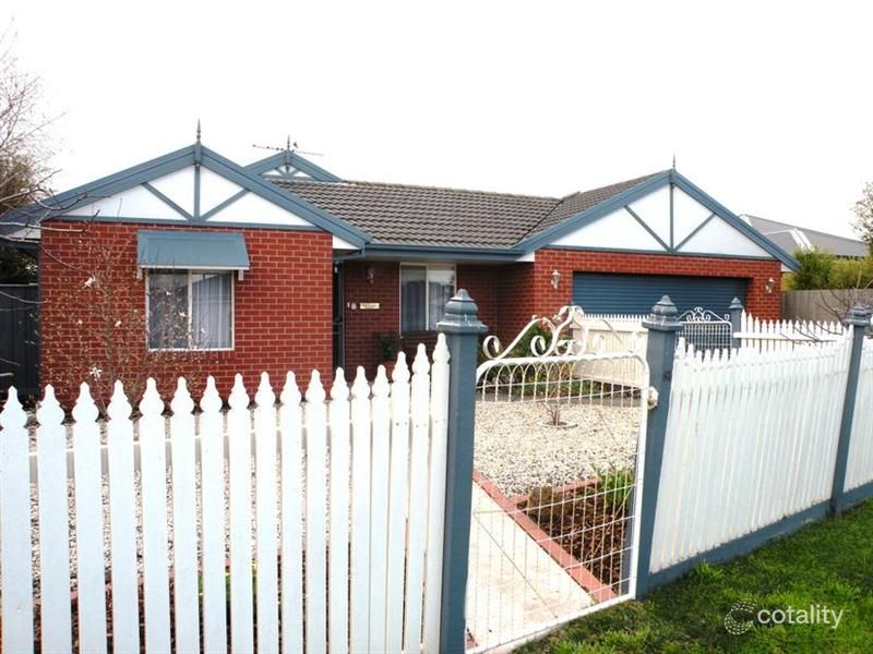 61 Streeton Cl, Corio, VIC 3214