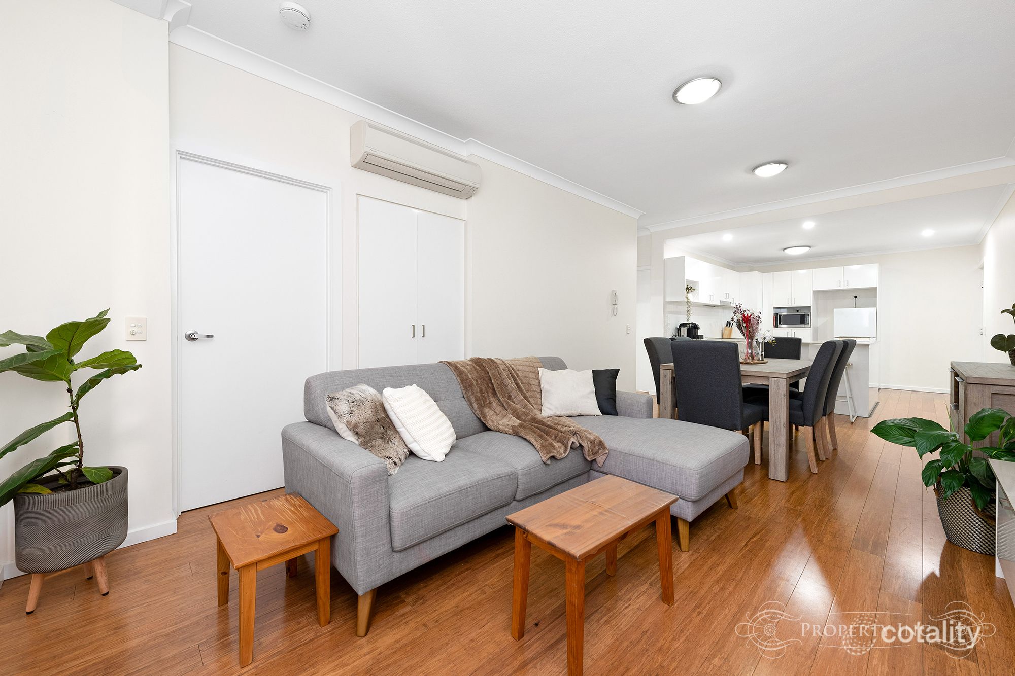 1/48 Knowsley St, Stones Corner, QLD 4120