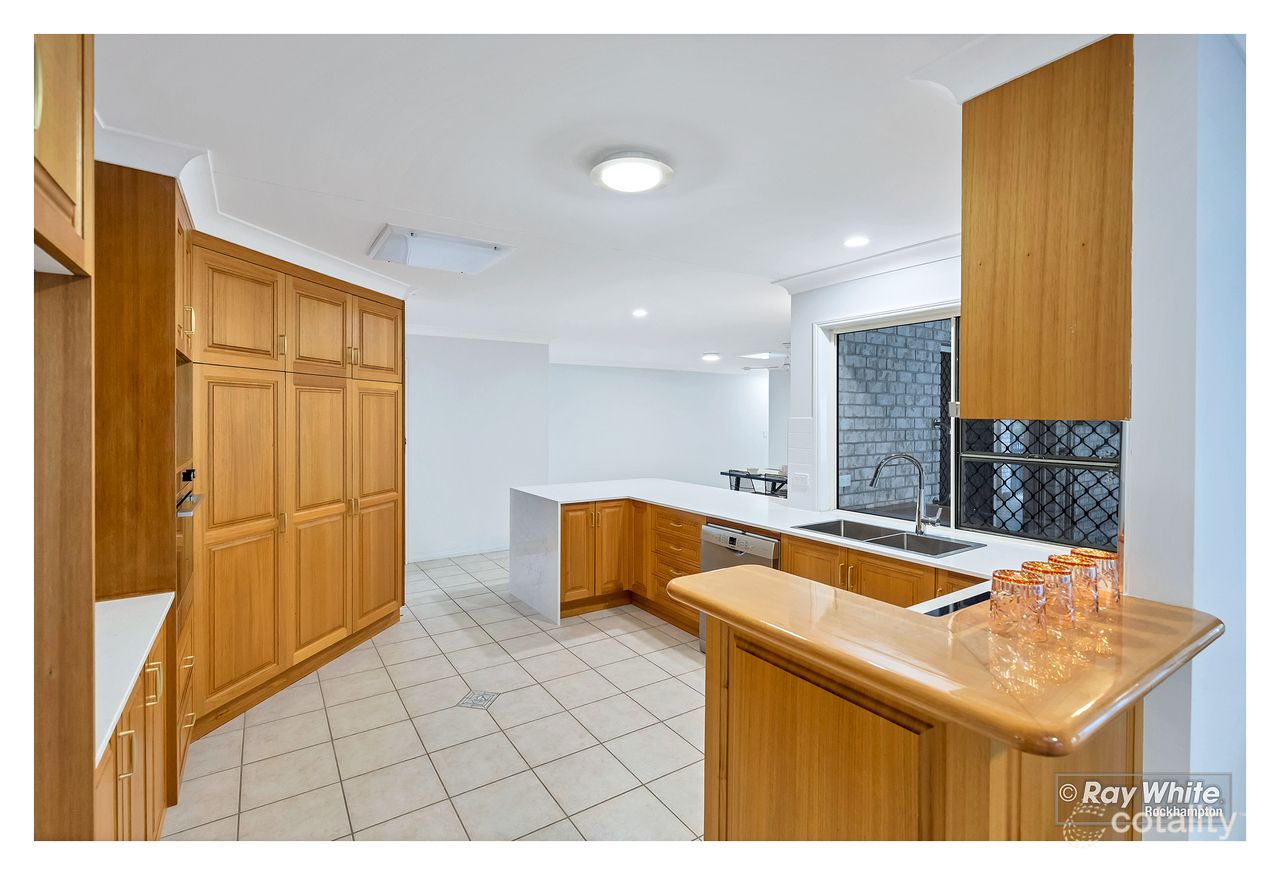 3 Riverwood Gr, Norman Gardens, QLD 4701