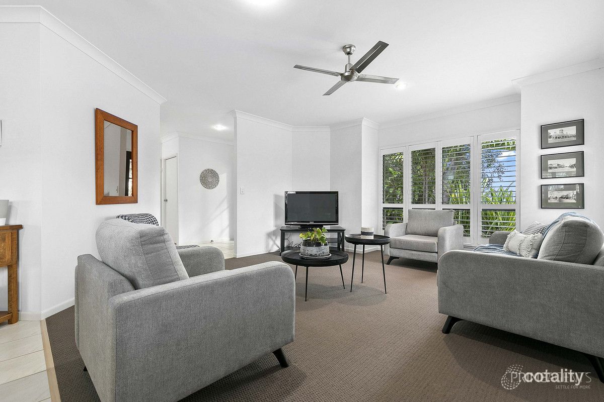 55 Mcliver St, Kawungan, QLD 4655