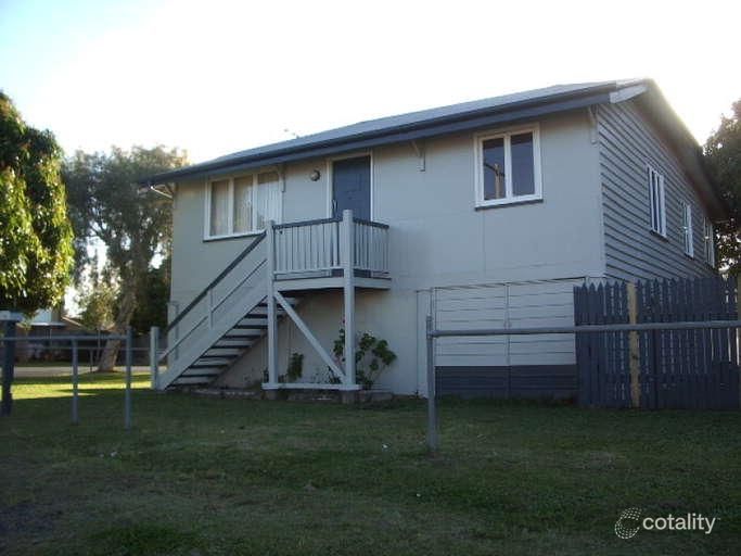 19 Emsworth St, Wynnum, QLD 4178