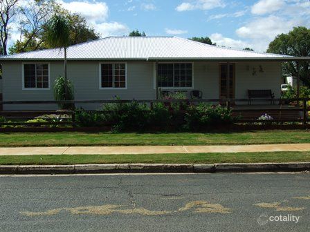 37 Arthur St, Tambo, QLD 4478
