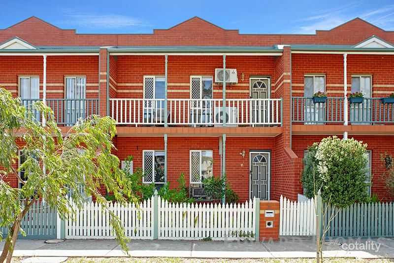 11 Banksia Ct, West Footscray, VIC 3012