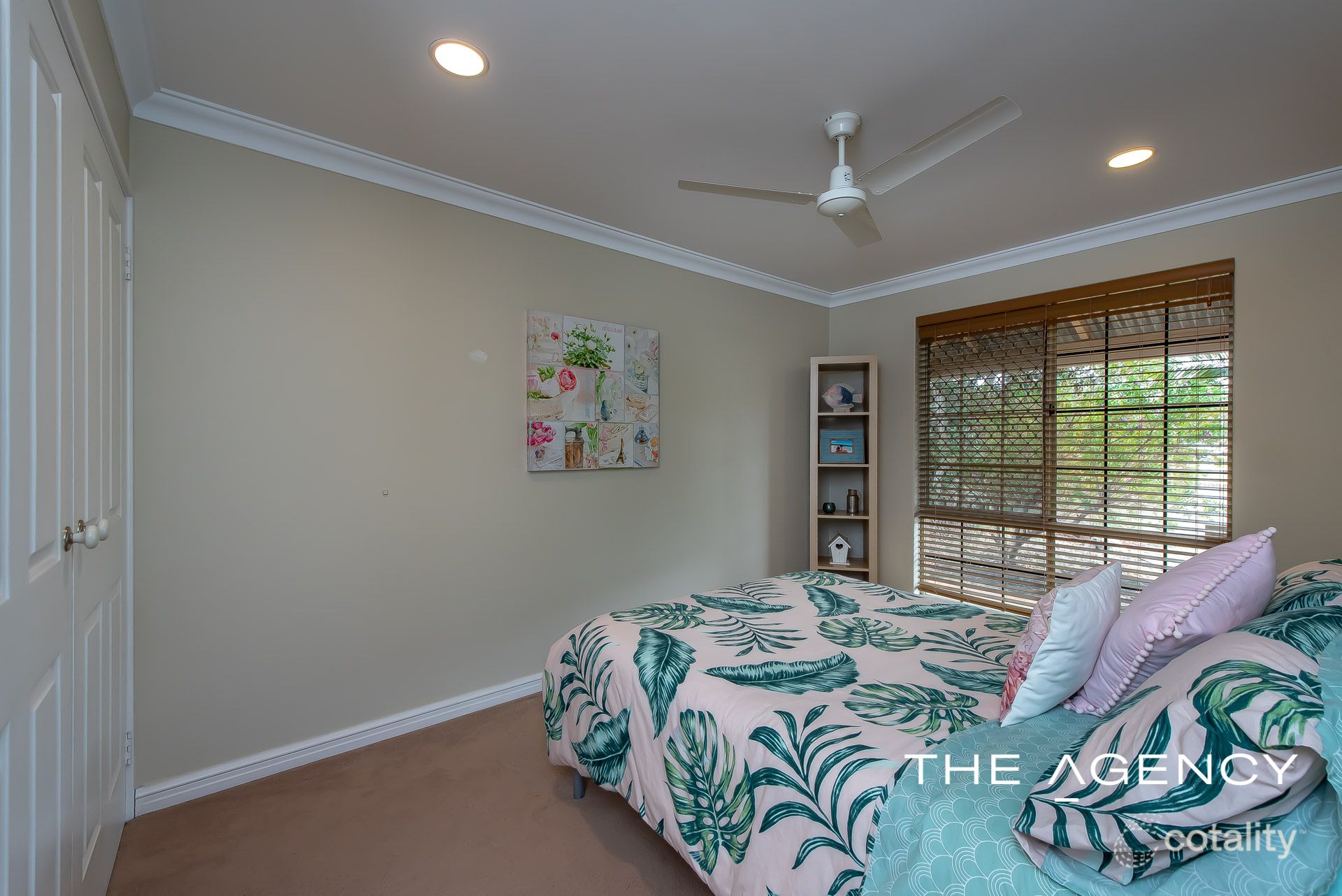 3 Cumberland Dr, Hillarys, WA 6025