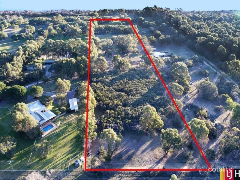 8 Haub Rd, Lake Clifton, WA 6215