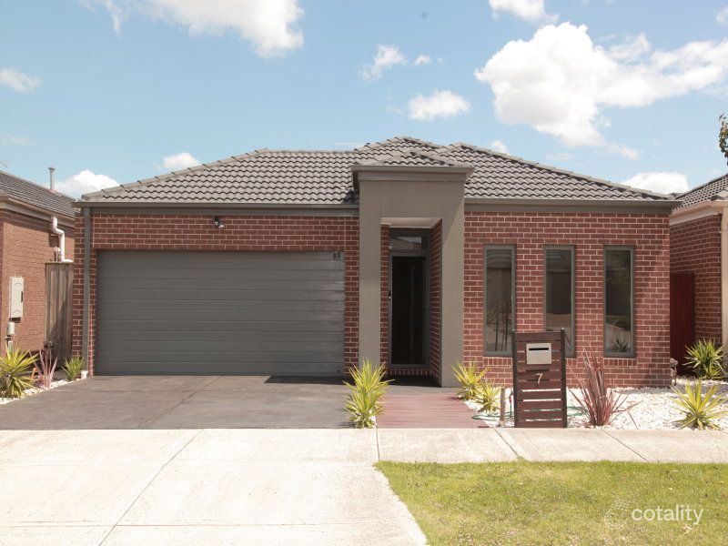 7 Cabarita Cres, South Morang, VIC 3752