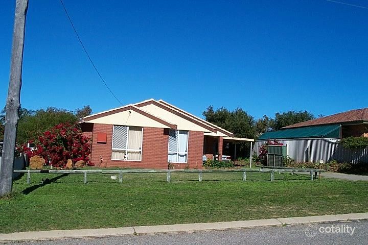 14 Wandoo St, Rangeway, WA 6530