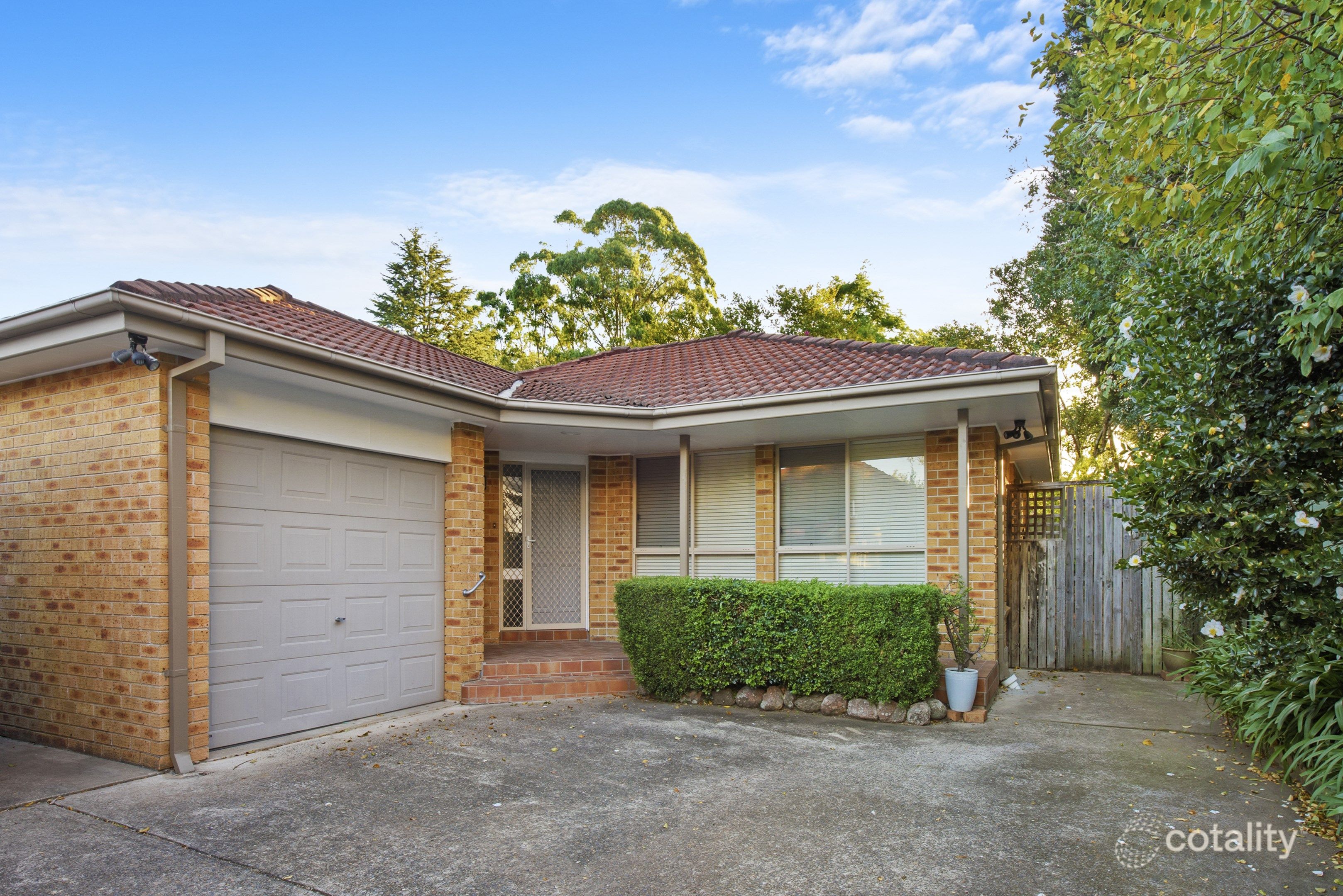 2/4 Neutral Rd, Hornsby, NSW 2077