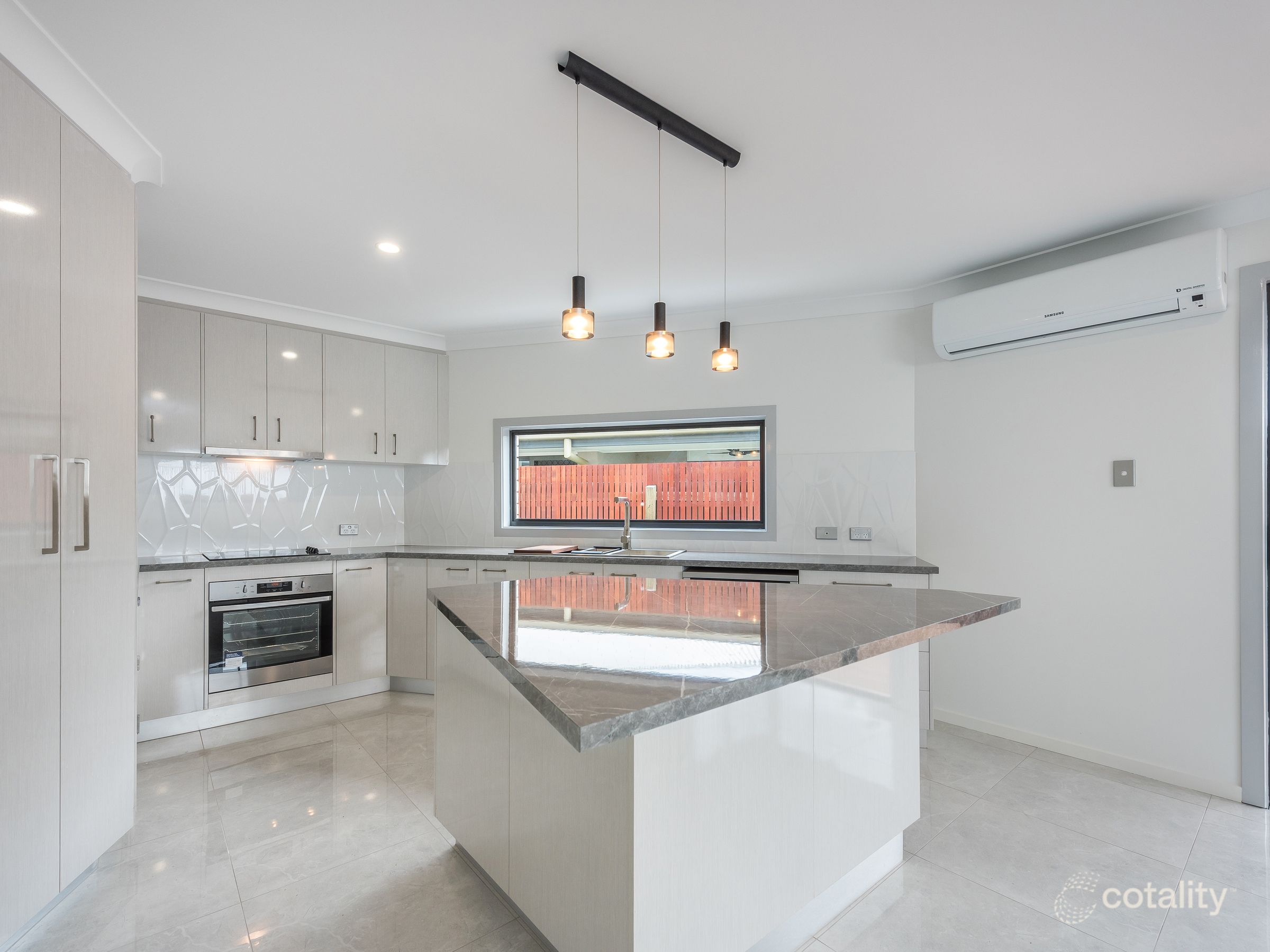 34 Kanimbla St, Holmview, QLD 4207