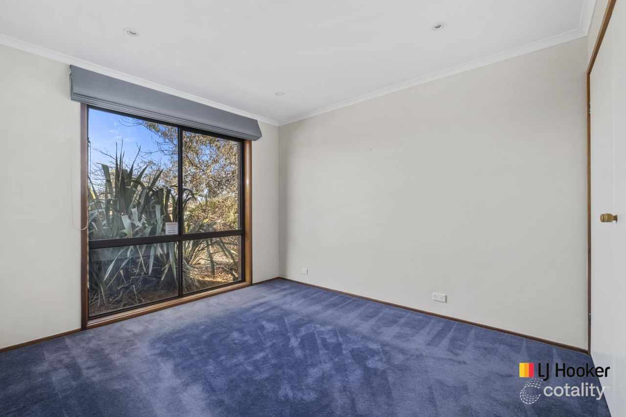 18 Mainwaring Rich Cct, Palmerston, ACT 2913