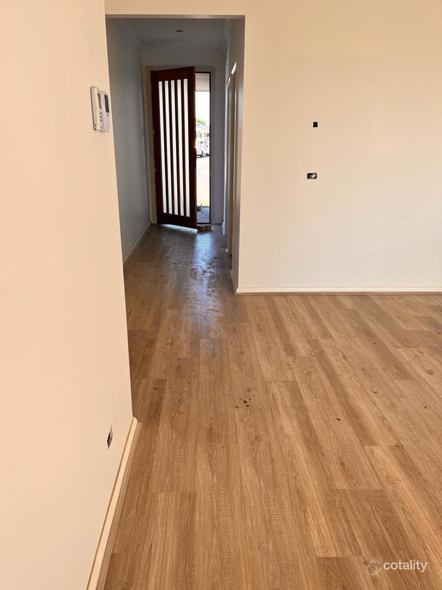 45 Rochford Dr, Donnybrook, VIC 3064