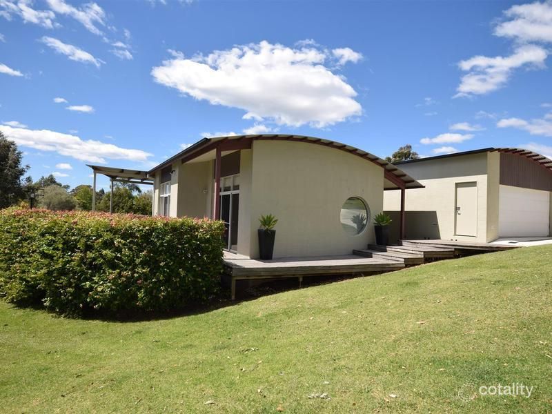 26 Goorama Dr, Cambewarra Village, NSW 2540