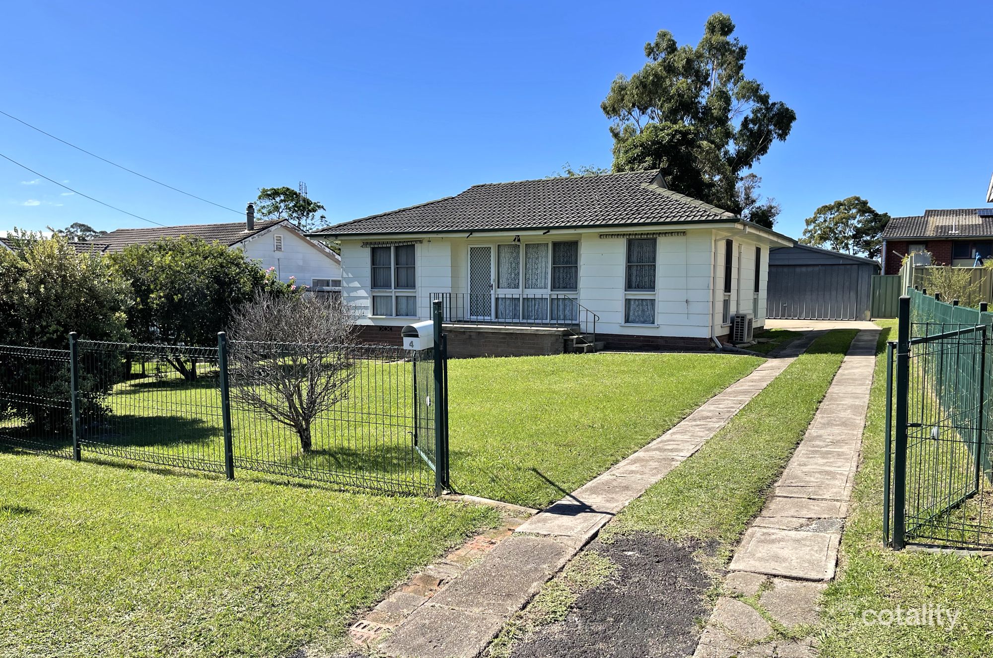 4 Young St, Eden, NSW 2551