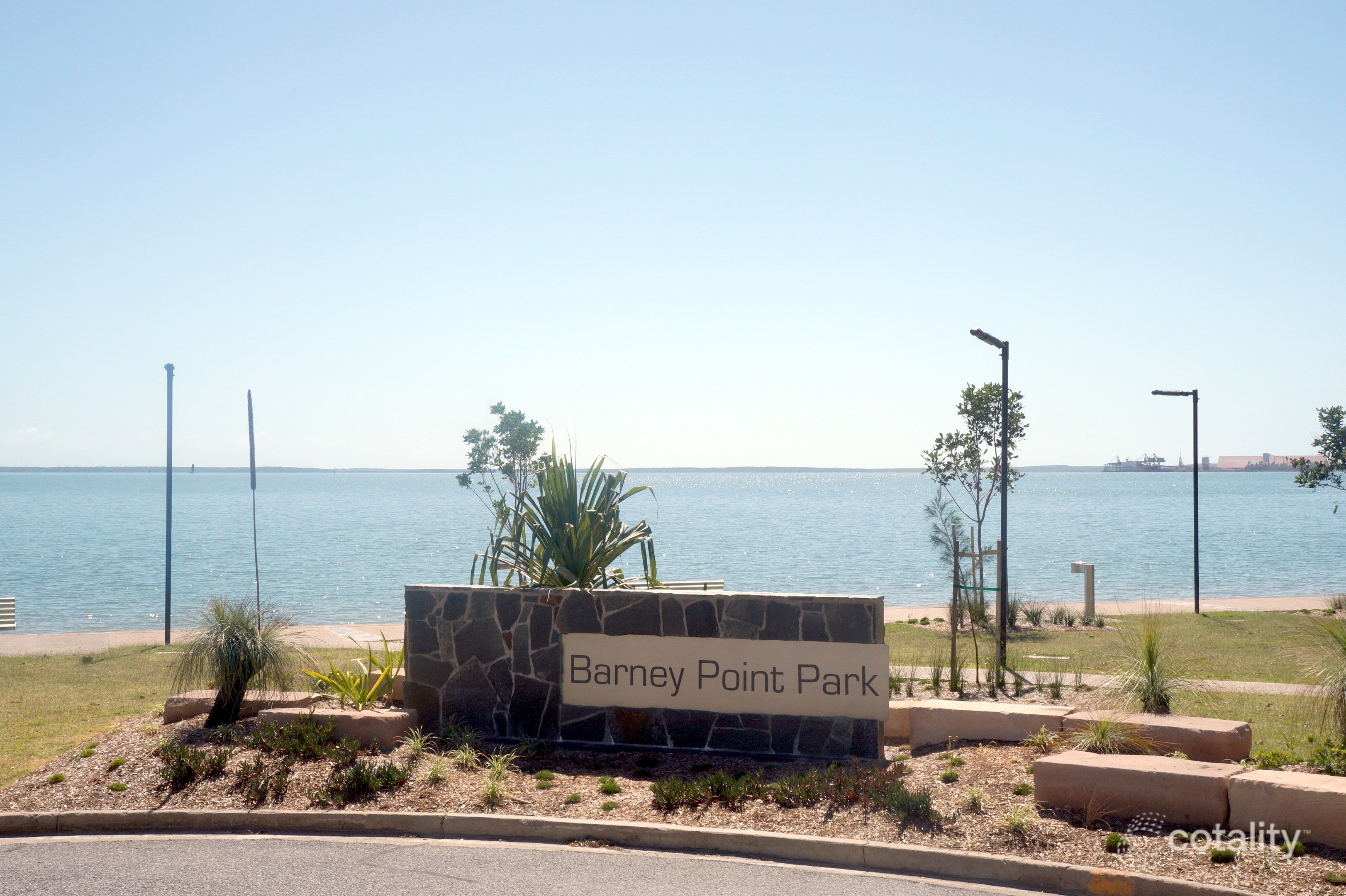 1-3 Barney St, Barney Point, QLD 4680