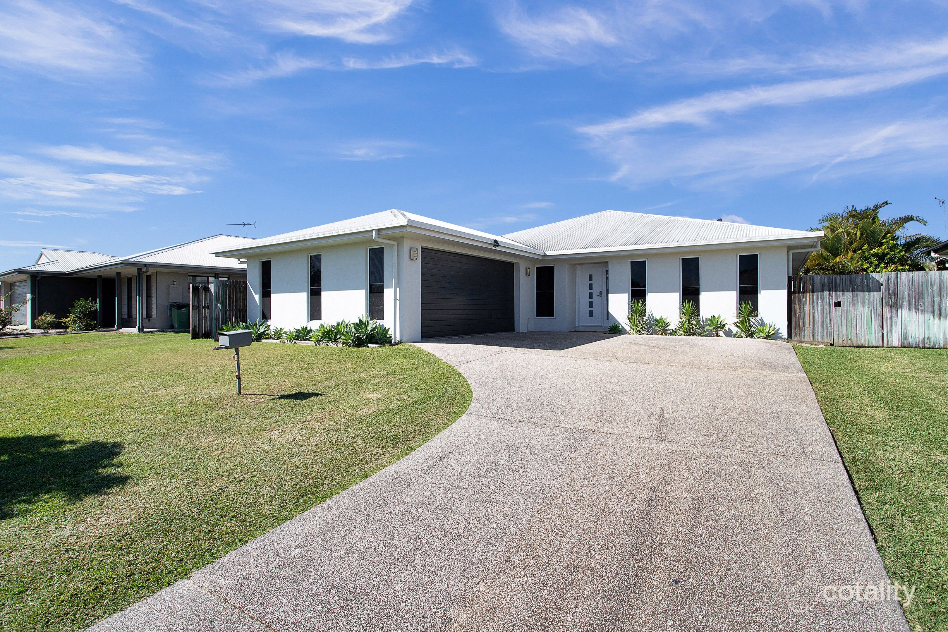 48 Dickens Ave, Ooralea, QLD 4740