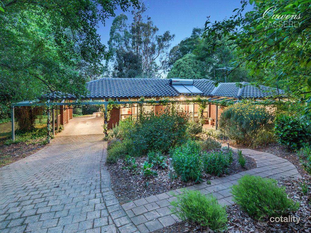 8 Stott Pl, Stirling, SA 5152
