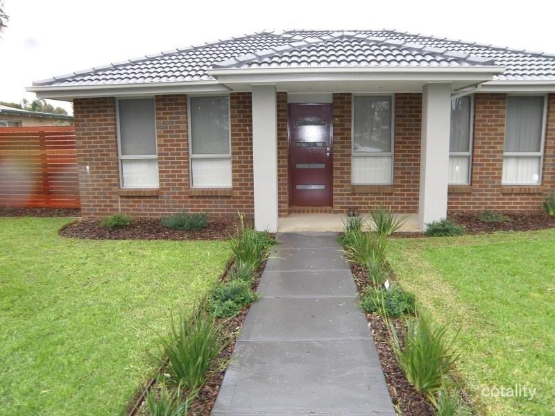 1/18 Mcnamara Rd, Laverton, VIC 3028