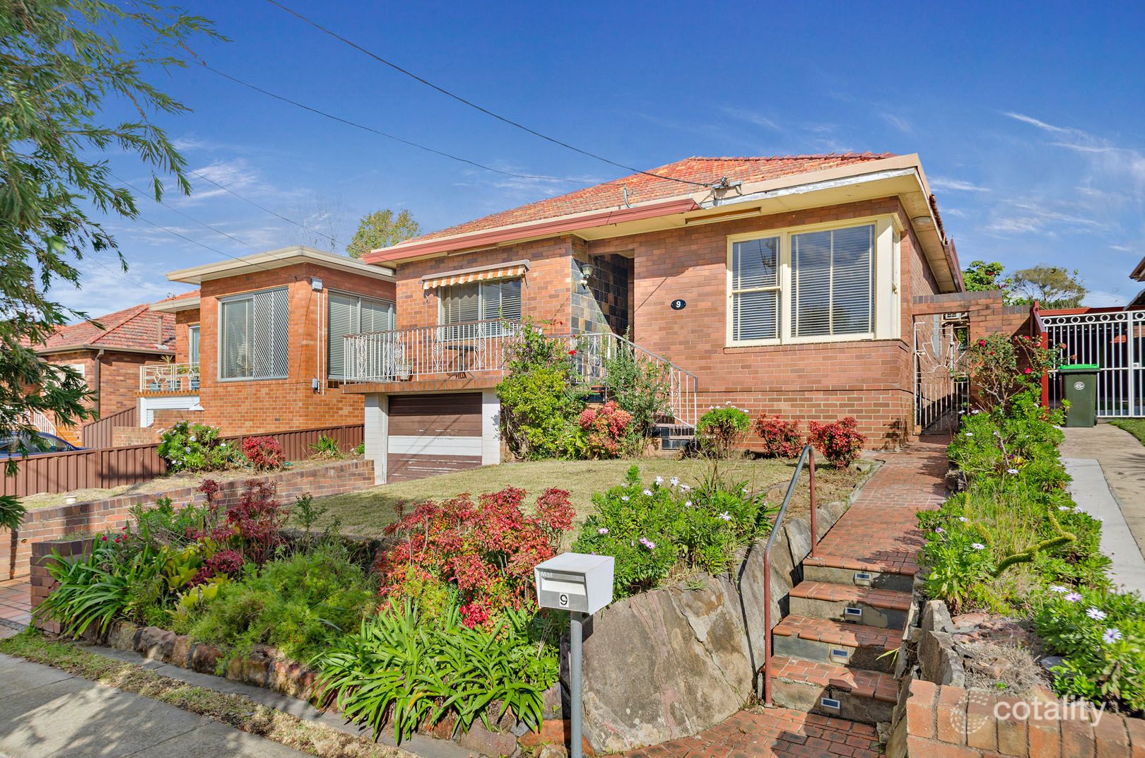 9 Alkoomie St, Beverly Hills, NSW 2209