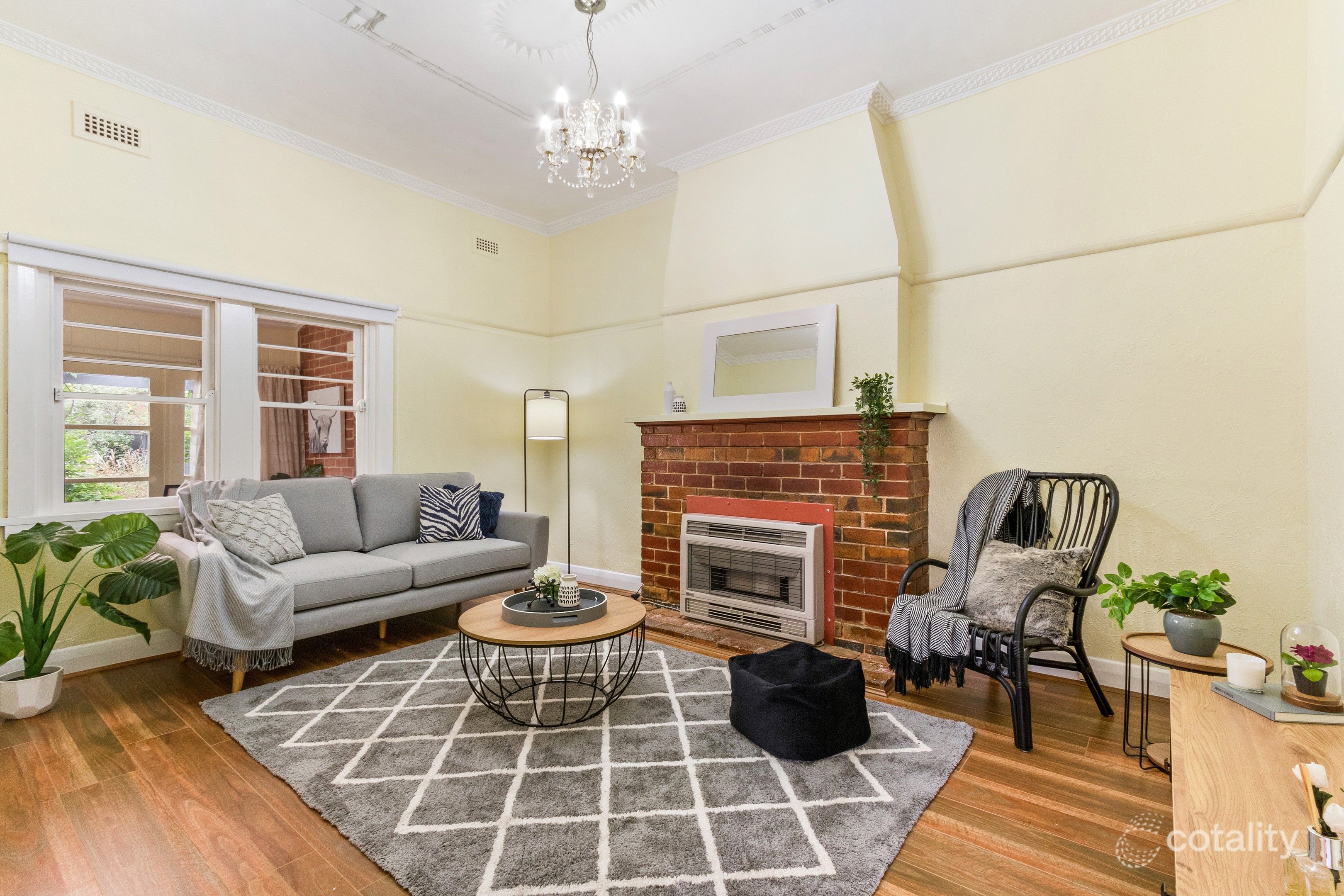 10 Verdun Gr, Reservoir, VIC 3073