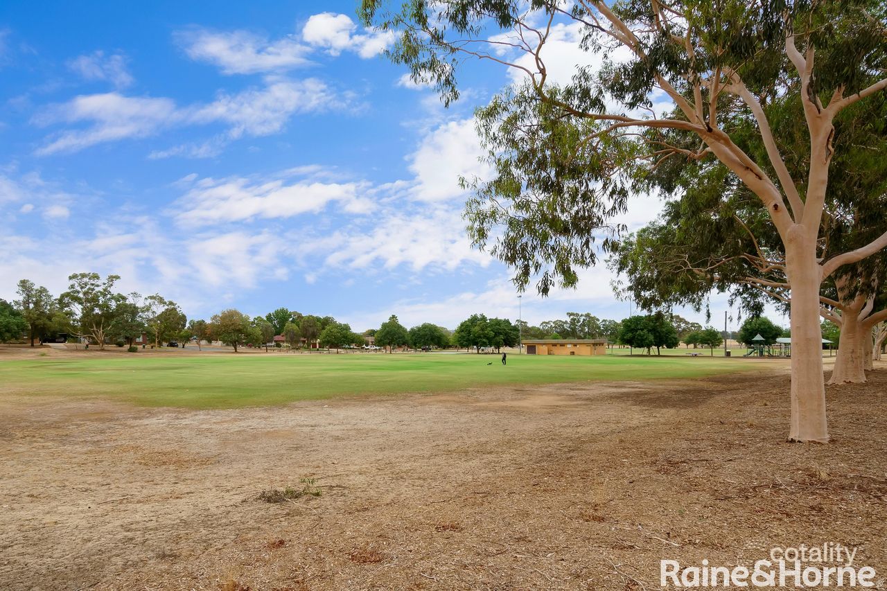 37-39 Brunskill Ave, Forest Hill, NSW 2651