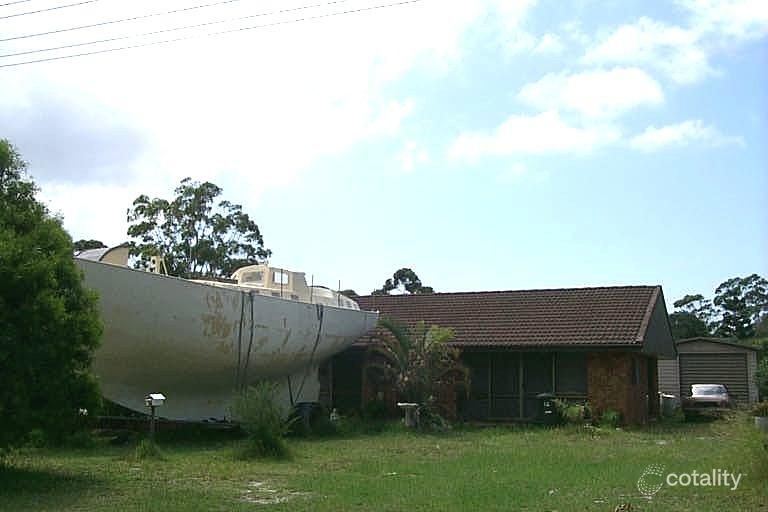 14 Ninth Ave, Stuarts Point, NSW 2441