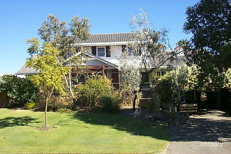 1 Conon Rd, Applecross, WA 6153