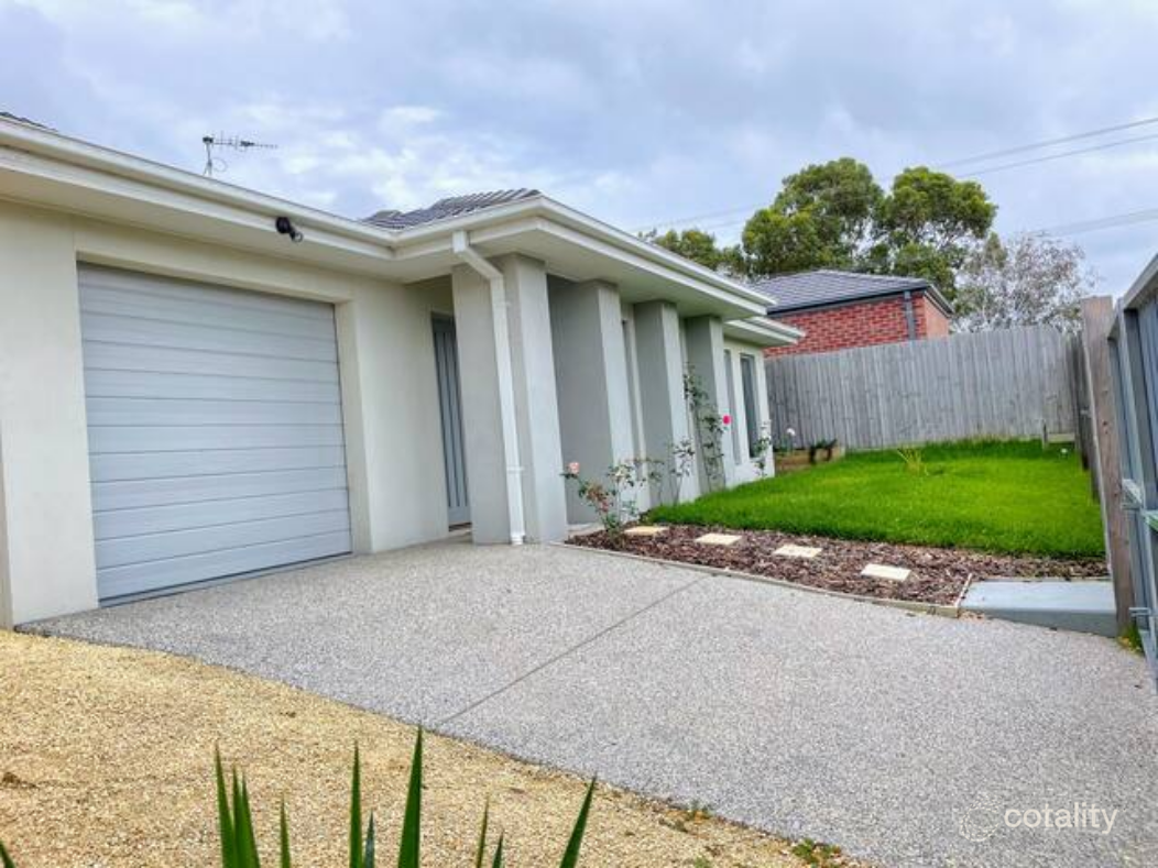 2 Edwards Point Rd, St Leonards, VIC 3223