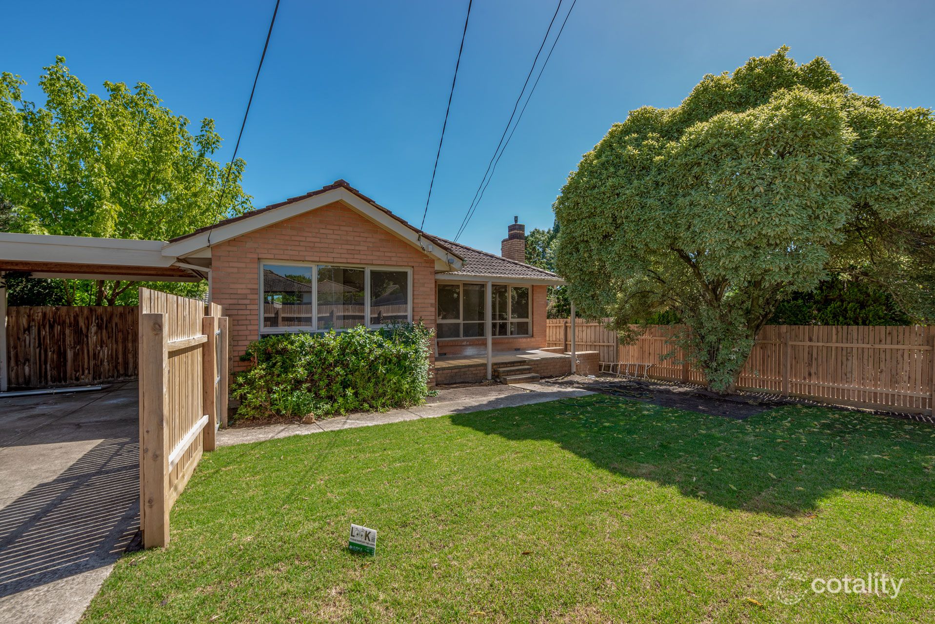 11 Barclay Ave, Croydon, VIC 3136