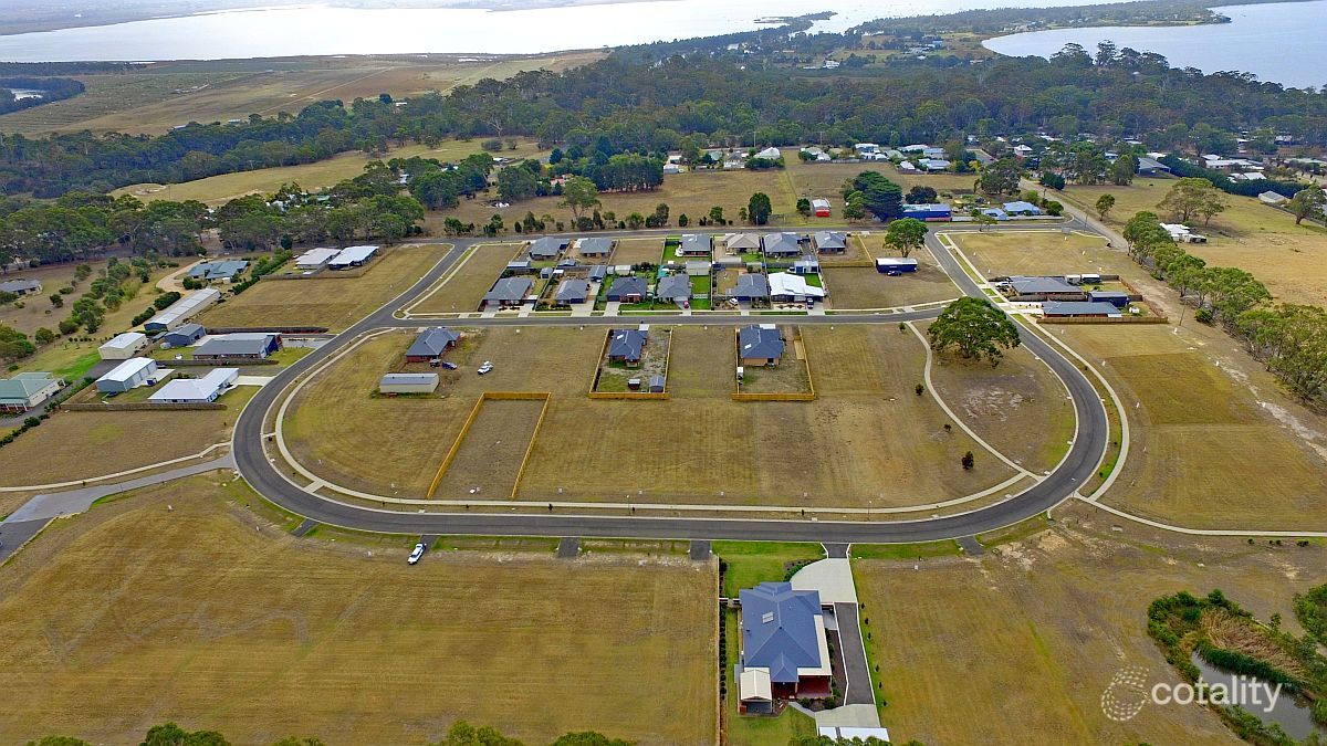 41 Aquabella Dr, Eagle Point, VIC 3878