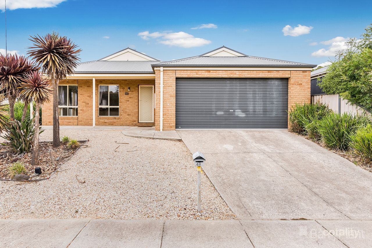 48 Donaldson Dr, Broadford, VIC 3658