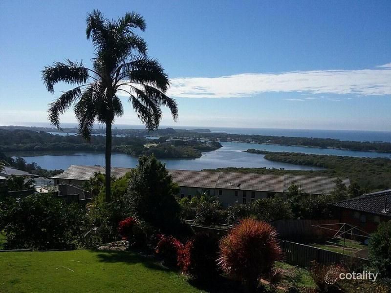 22 Walter Cres, Banora Point, NSW 2486