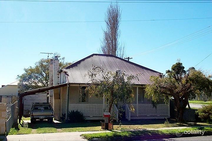 120 Lefroy Rd, Beaconsfield, WA 6162