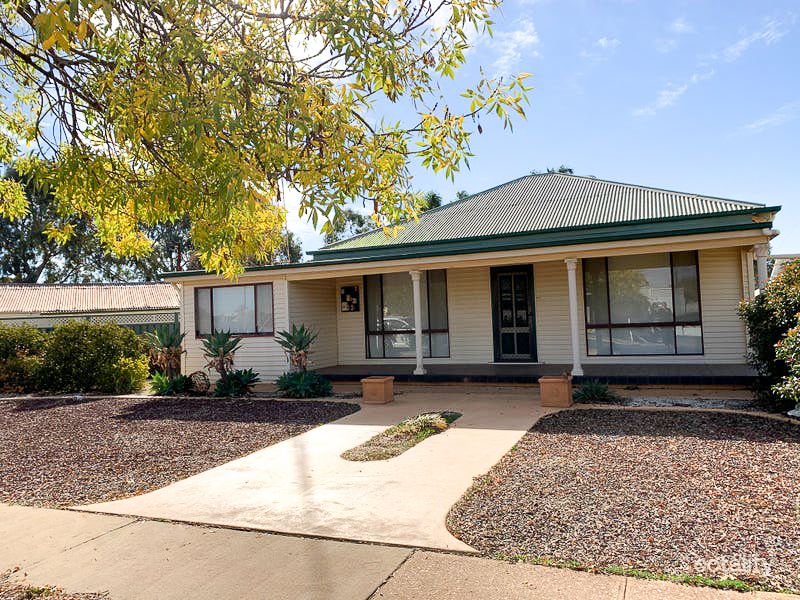 73 Court St, West Wyalong, NSW 2671