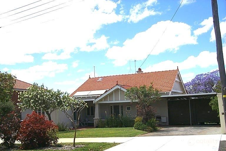 9 Robin St, Menora, WA 6050