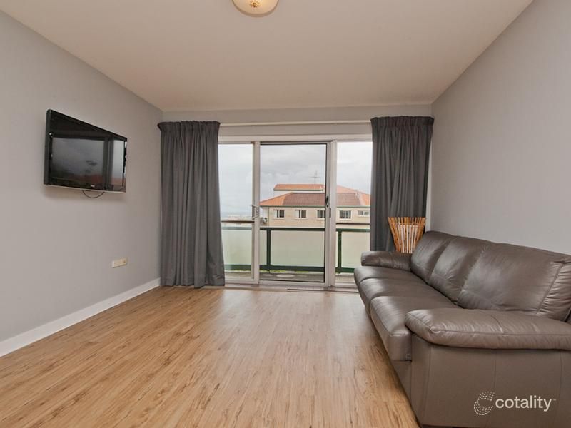 1 Verney St, Kings Beach, QLD 4551