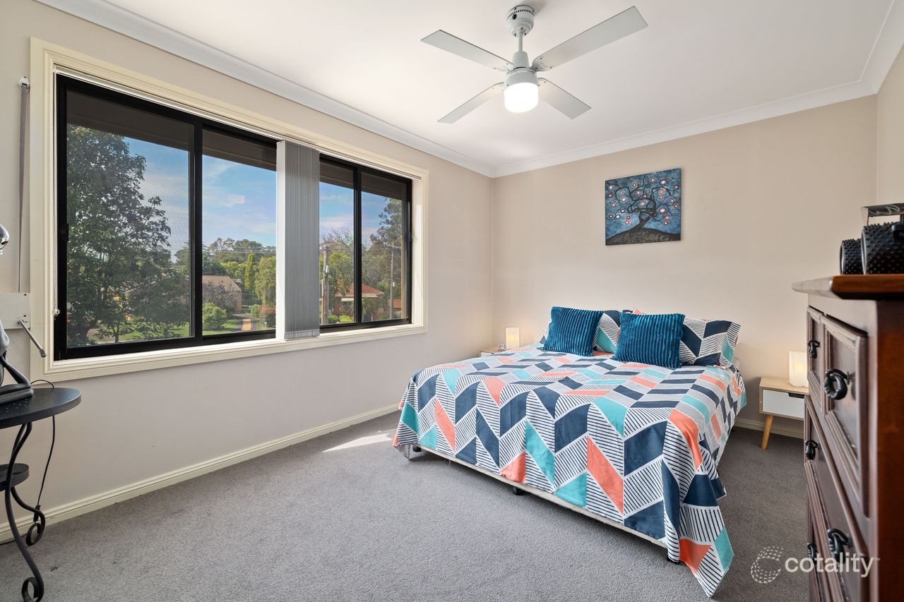 64 Aubrey St, Ingleburn, NSW 2565