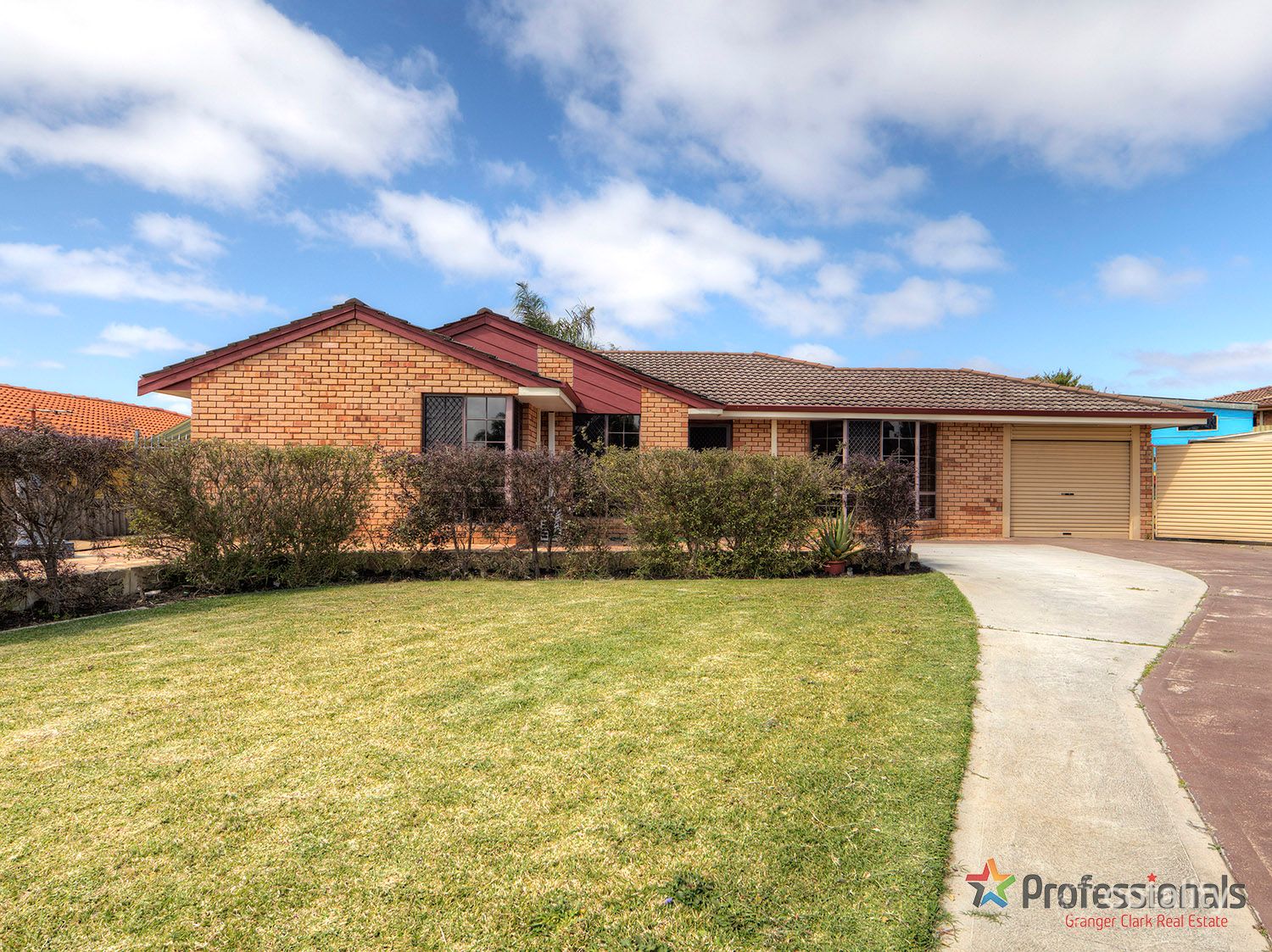 17 Liverpool Pl, Alexander Heights, WA 6064