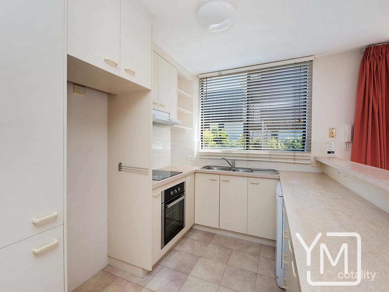 1/18 Canberra Tce, Caloundra, QLD 4551