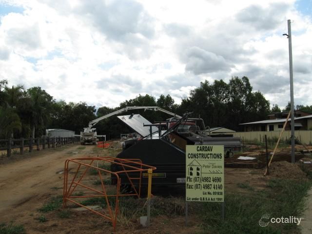 4b Crinum Cres, Emerald, QLD 4720