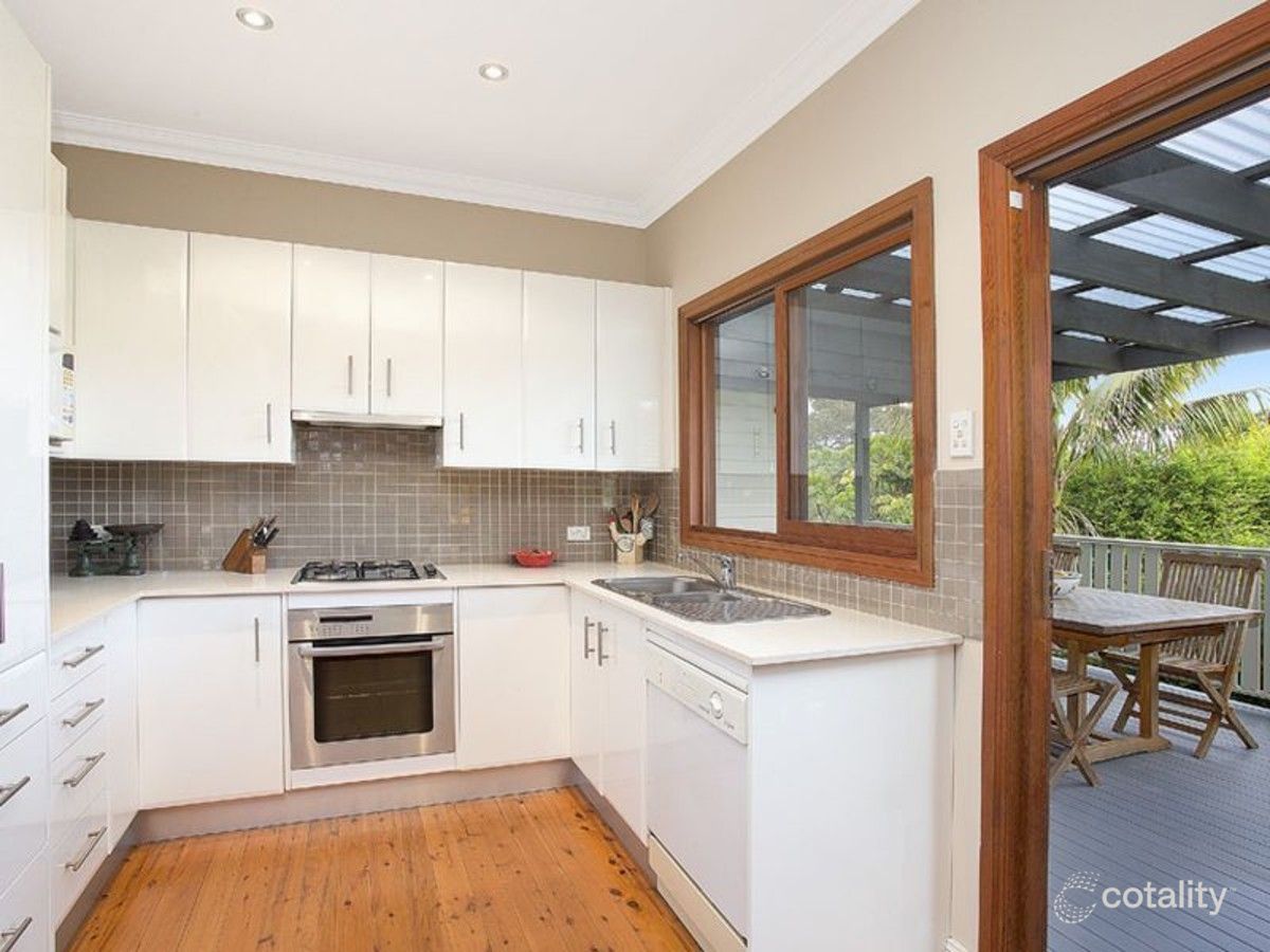 15a Dolphin Cres, Avalon Beach, NSW 2107