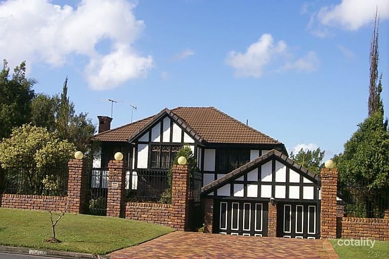 36 Westlake Dr, Mount Ommaney, QLD 4074