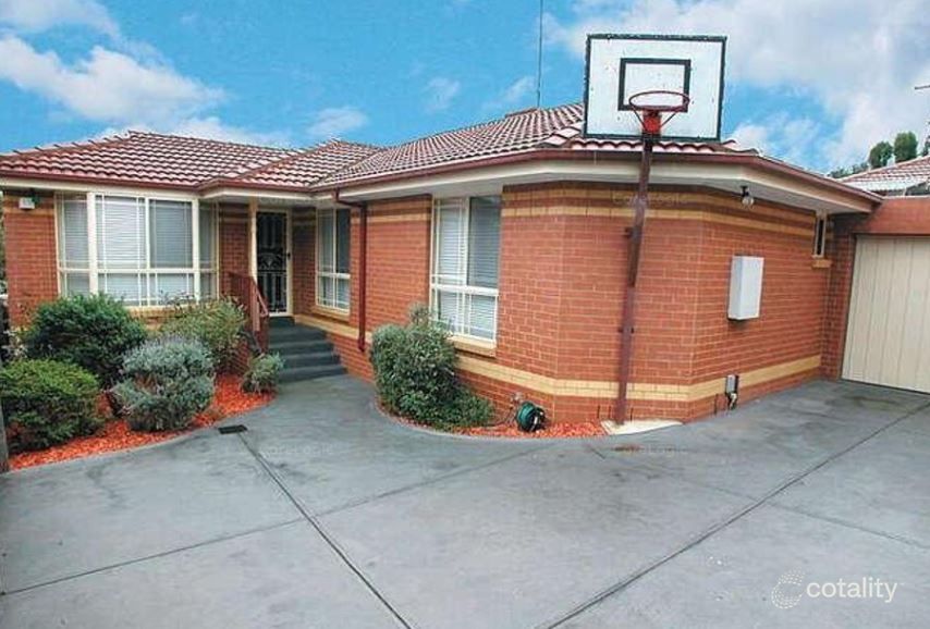 2/25 Harricks Cres, Attwood, VIC 3049