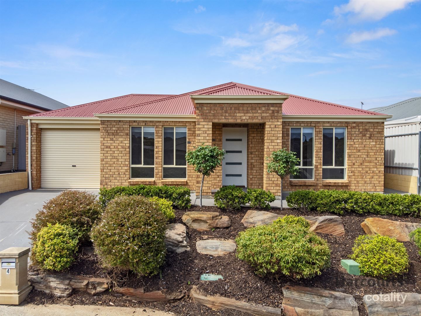 4 Edgehill Walk, Noarlunga Downs, SA 5168