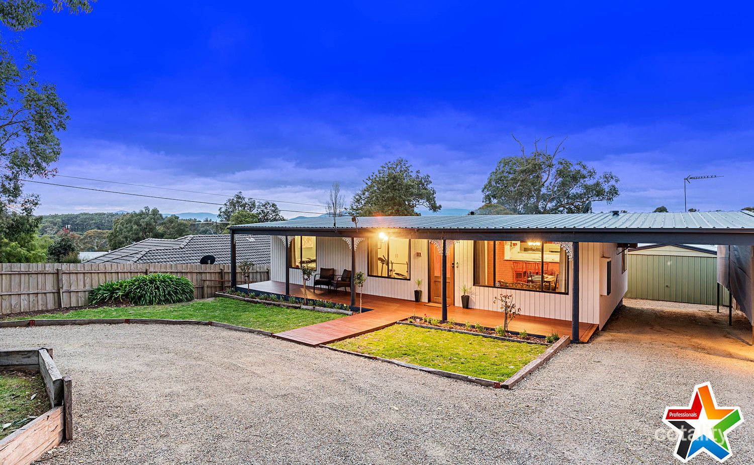 8 Russell St, Mount Evelyn, VIC 3796