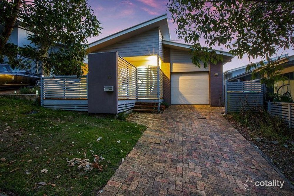 20 Creekside Dr, Springfield Lakes, QLD 4300